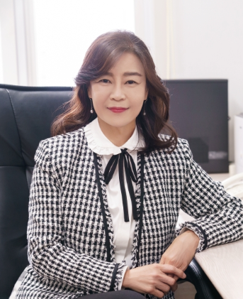 논문명: Cancer Manipulates Adjacent Adipose Tissue to Exploit Fatty Acids via HIF-1α/CCL2/PPARα Axis: A Metabolic Circuit to Support Tumor Progression

학술지명: Advanced Science


(유튜브 채널 해당 영상으로 이동)